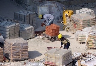Poursuite des travaux de construction des auditoires